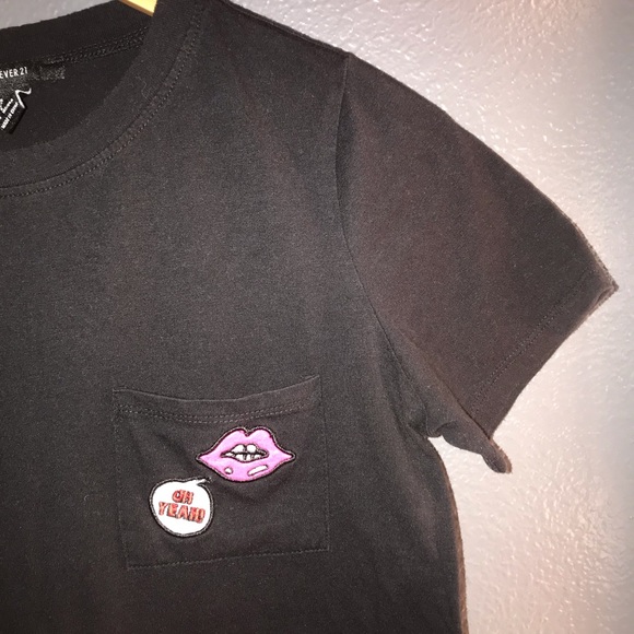 “Oh Yeah” Graphic Tee - Picture 2 of 3